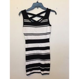Bodycon striped black and white dress